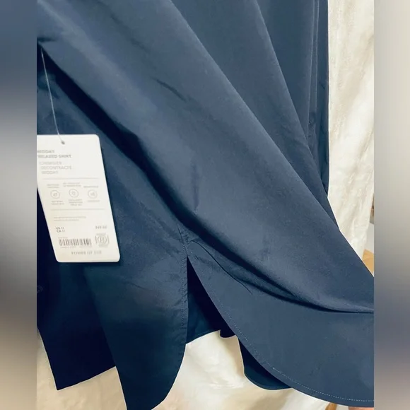 Athleta Navy Midday Relaxed Poplin Button-Down Long Sleeve Shirt, Women’s M - Picture 4 of 12